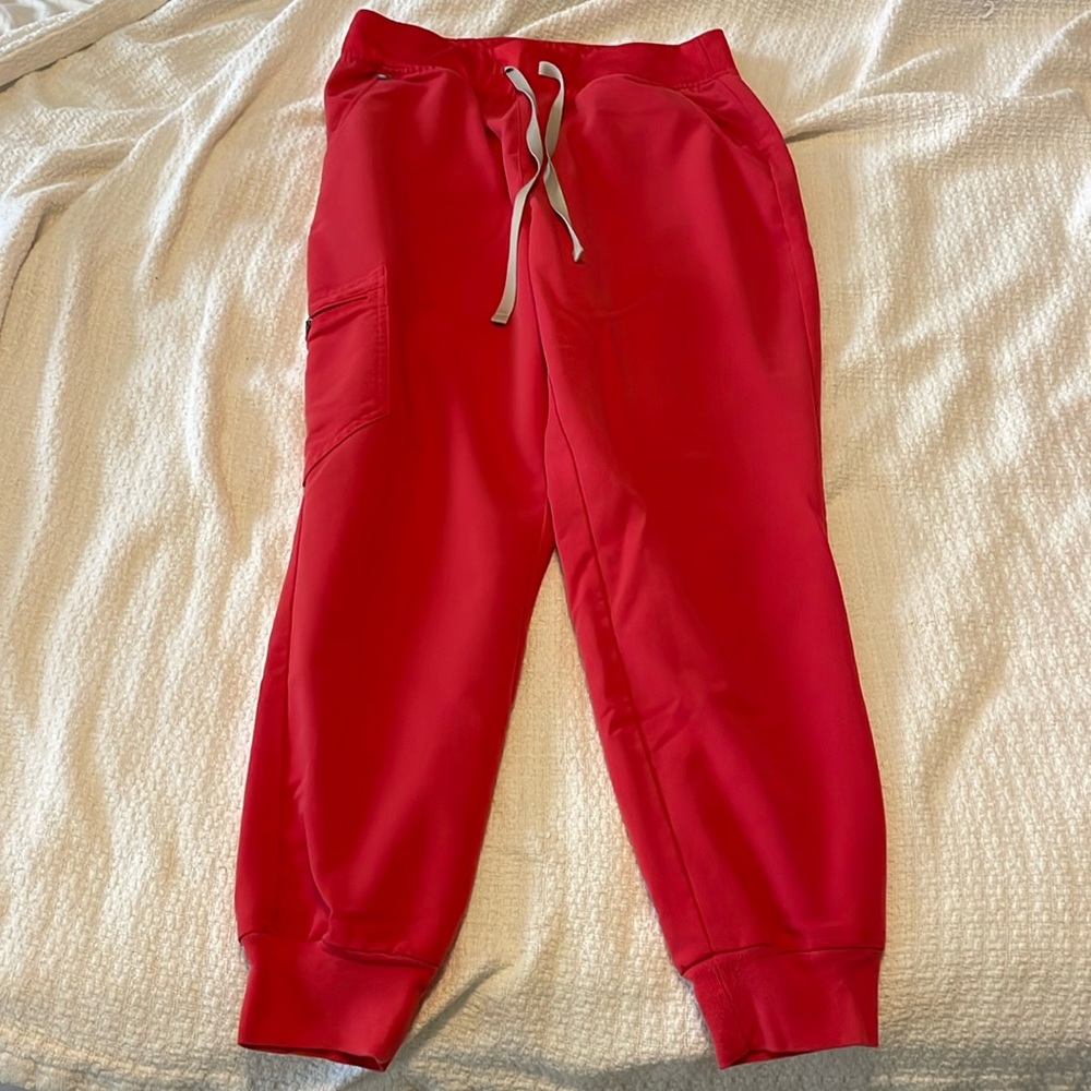 FIGS red joggers size Medium petite